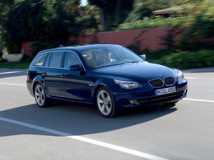  BMW 530i Touring 2007 года  (фото 15 из 46)